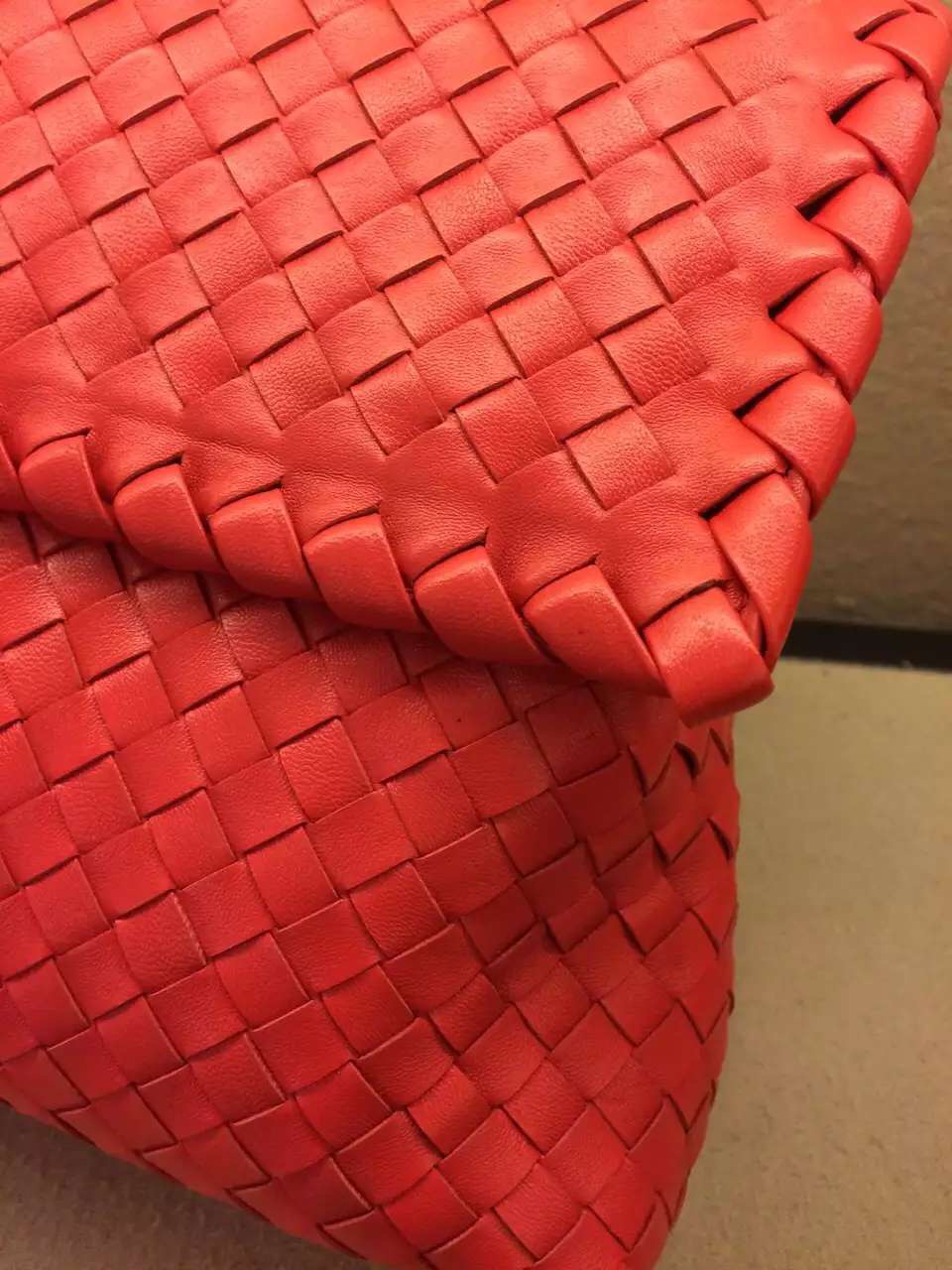 Bottega Veneta宝缇嘉手提包 进口小羊皮橘红单肩包 品牌包包批发
